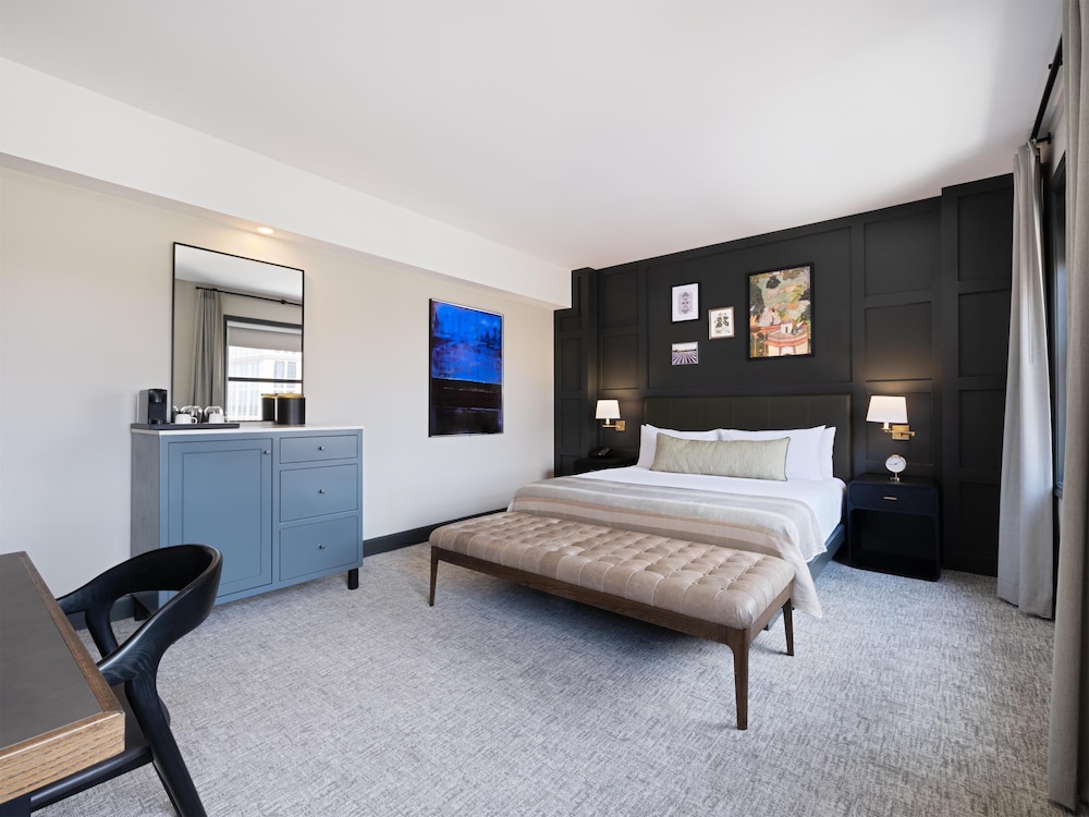 the sam houston curio collection by hilton