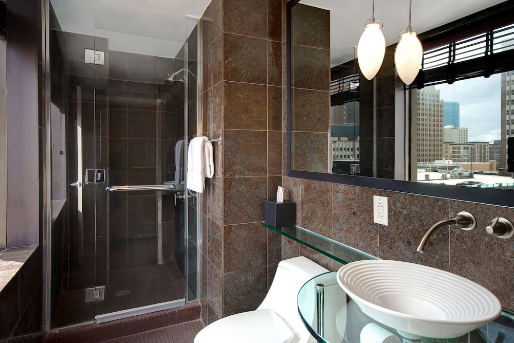 the sam houston curio collection by hilton