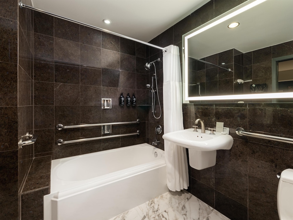 the sam houston curio collection by hilton