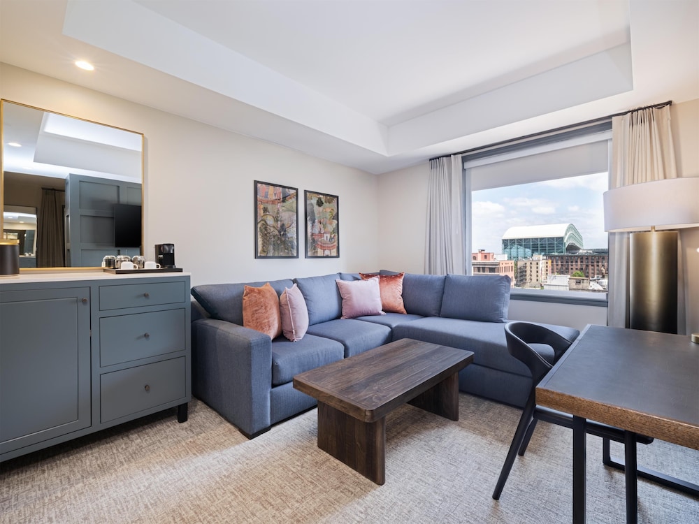 the sam houston curio collection by hilton
