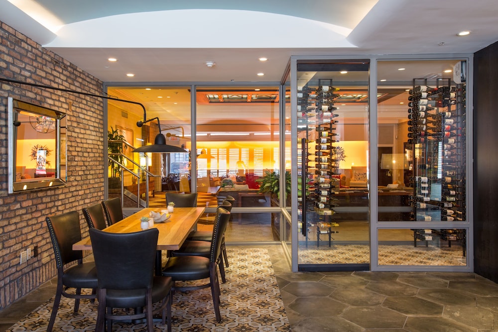 the sam houston curio collection by hilton