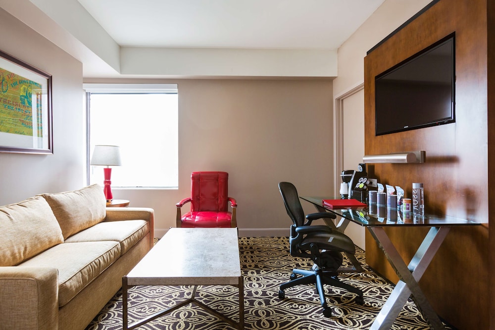 the sam houston curio collection by hilton