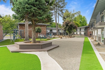 interurban suites hotel