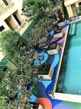 royal waves hotel