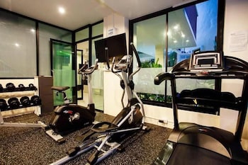 Royal Waves Hotel,,2 star