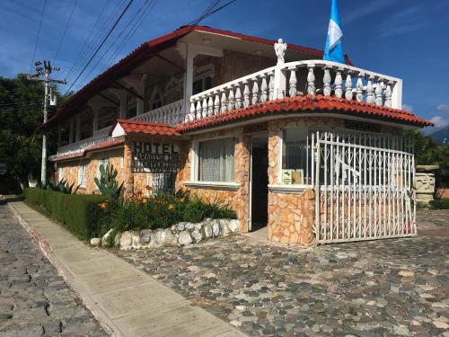 hotel paradise inn