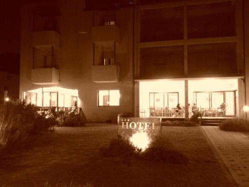 hotel flora