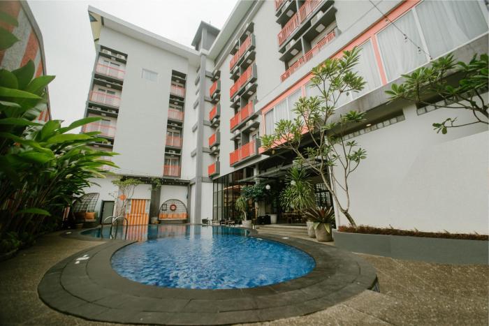 the bountie hotel and convention center sukabumi