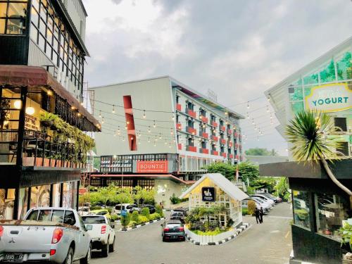 the bountie hotel and convention center sukabumi