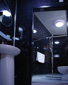 the liverpool inn hotel