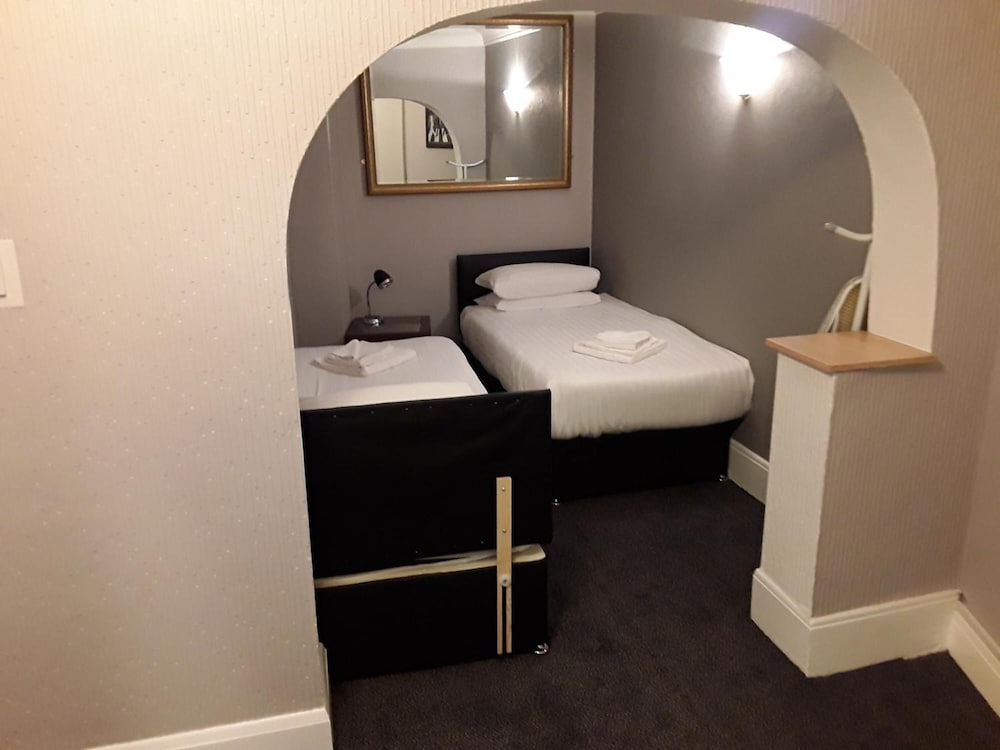 the liverpool inn hotel