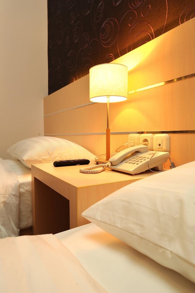 cordela hotel medan