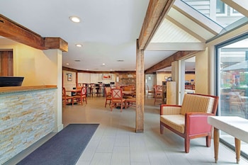 Best Western Inn & Suites Rutland-Killington,Mendon>>Killington,3 star