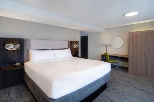 holiday inn express rochester university area by ihg