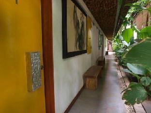 flores gallery hotel