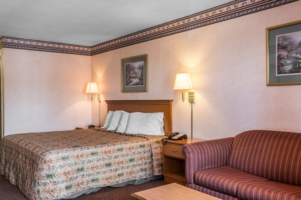 rodeway inn expo center