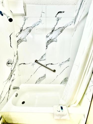 rodeway inn expo center