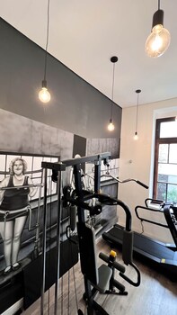 johnscher by sj san juan curitiba