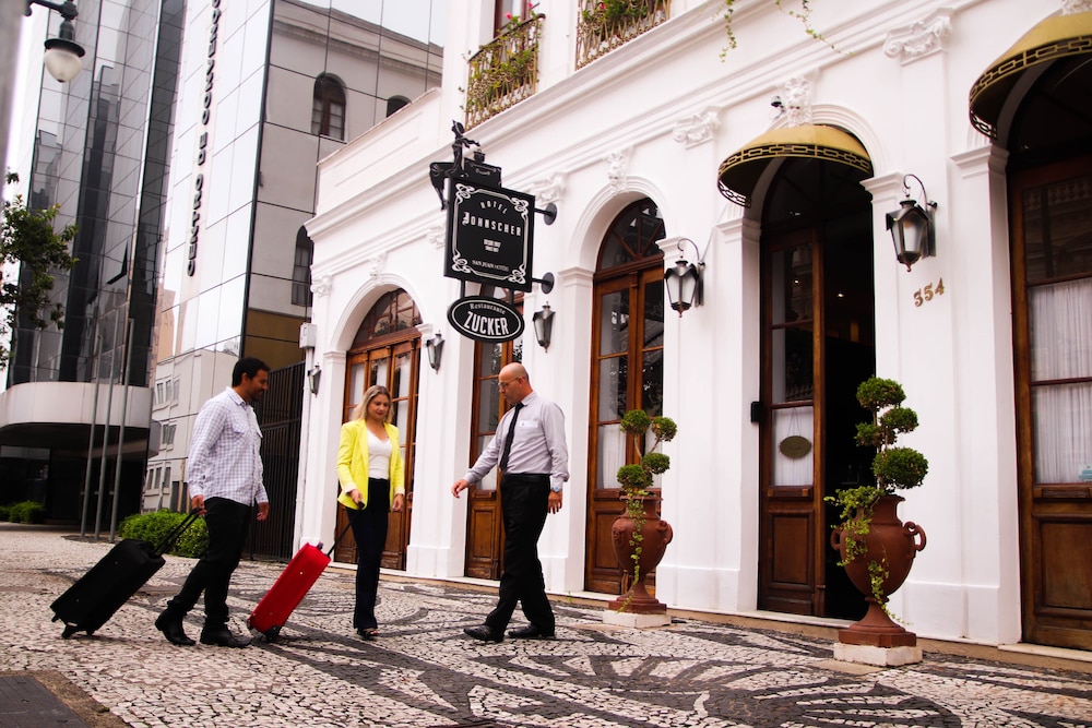 johnscher by sj san juan curitiba