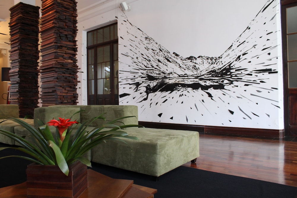 johnscher by sj san juan curitiba