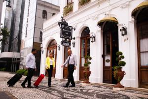 johnscher by sj san juan curitiba