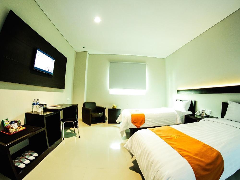 alpha hotel