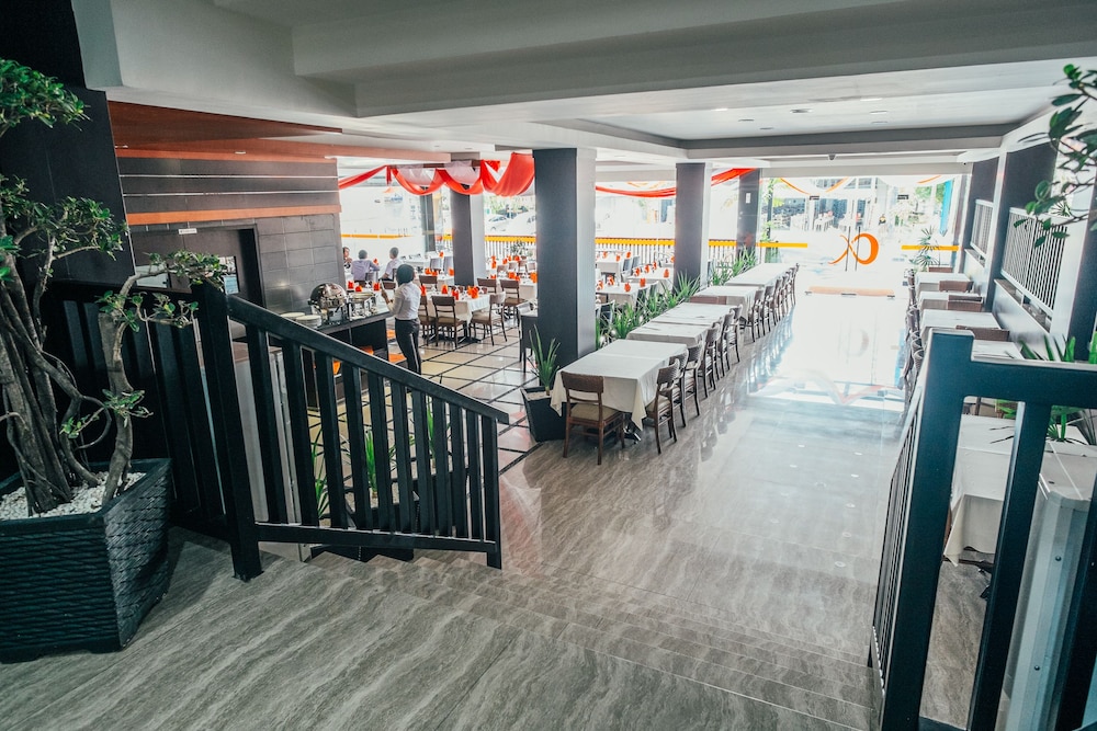 alpha hotel