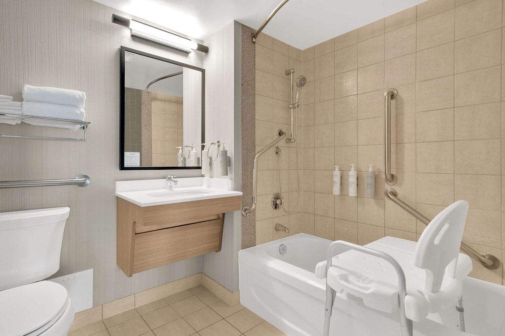 comfort inn toronto northeast