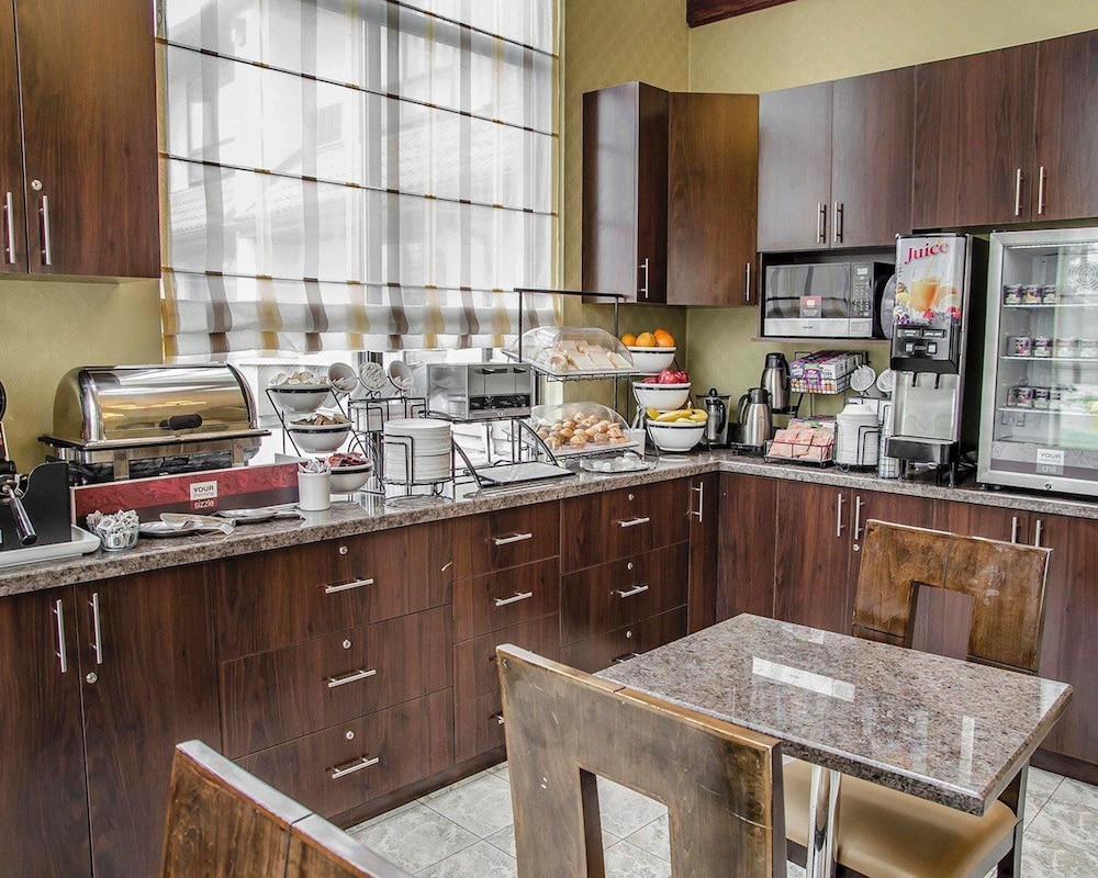 comfort inn toronto northeast