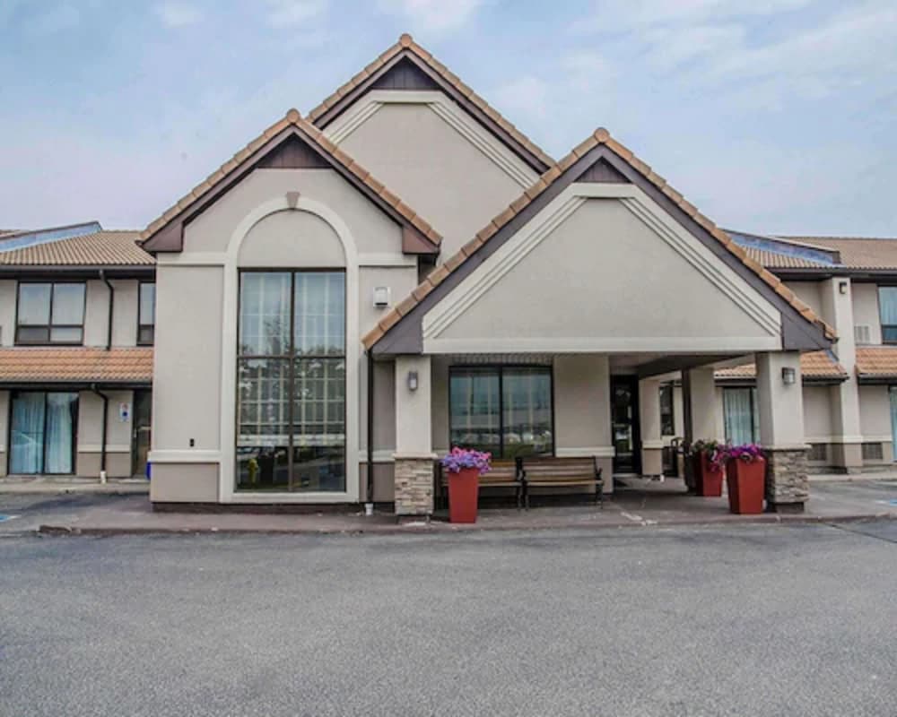 comfort inn toronto northeast