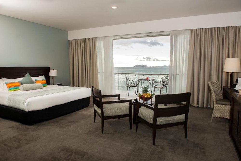 grand pacific hotel fiji