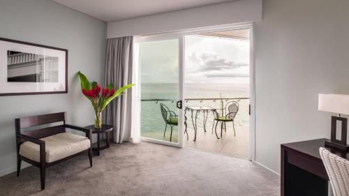 grand pacific hotel fiji