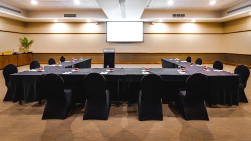 grand pacific hotel fiji