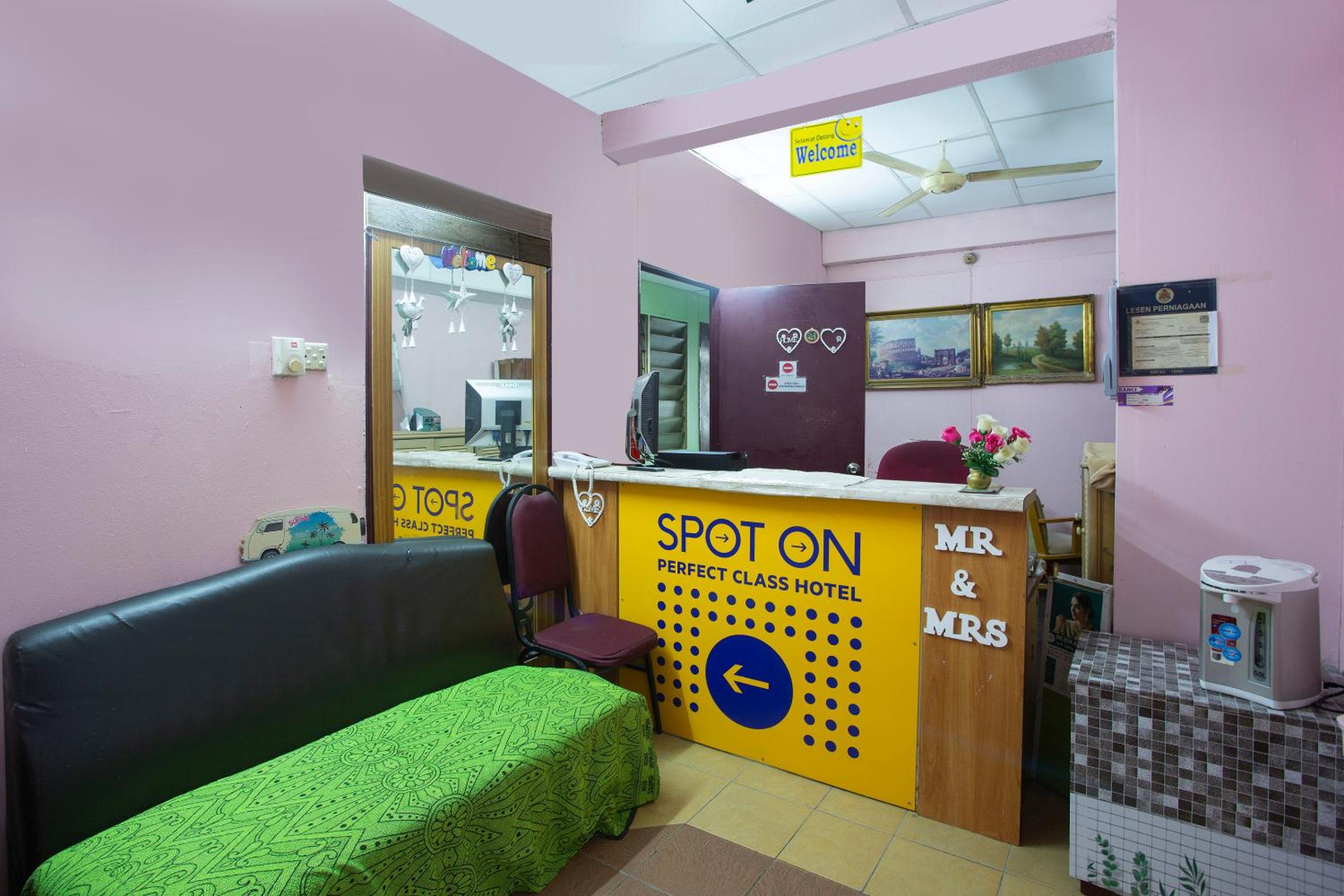 spot on 89962 perfect class hotel