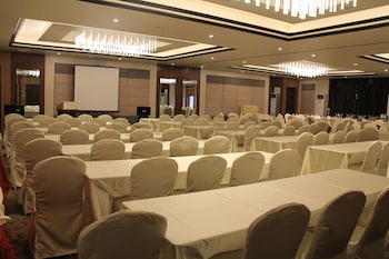 Savannah Resort Hotel,Angeles City>>Angeles,4 star