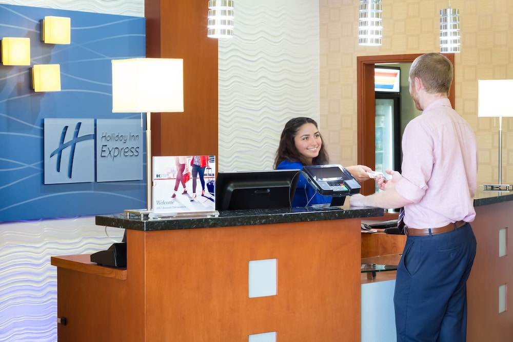holiday inn express hotel and suites dallas west by ihg