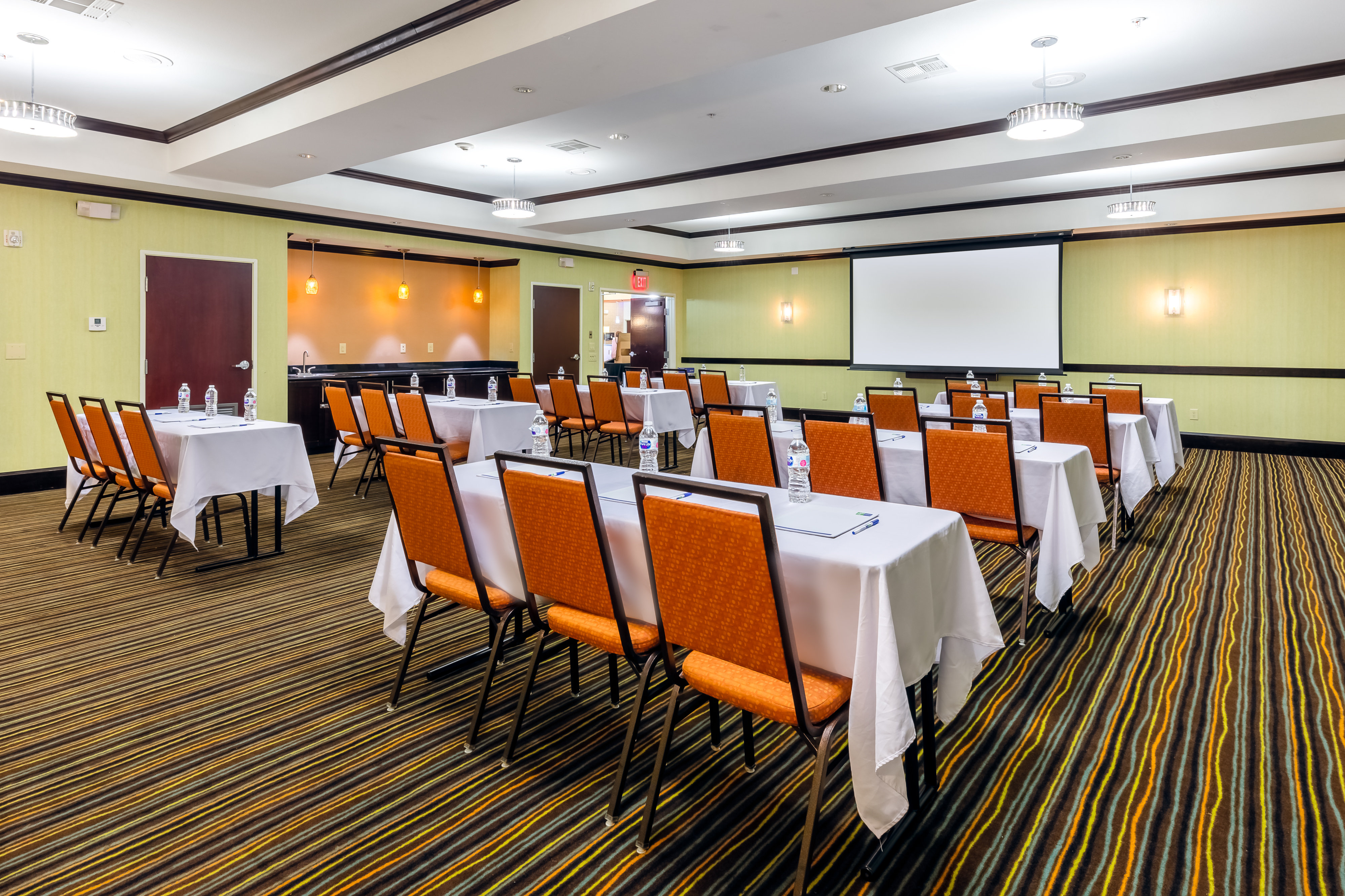 holiday inn express hotel and suites dallas west by ihg