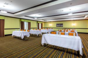 holiday inn express hotel and suites dallas west by ihg