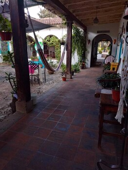 hotel monasterio