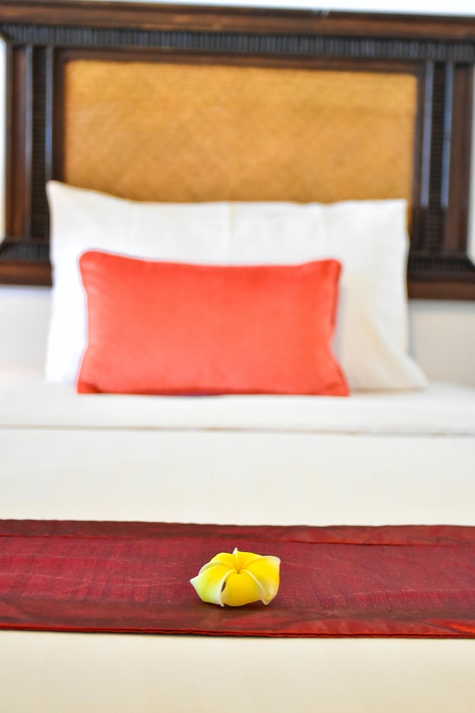 sea memories white sand beach hotel