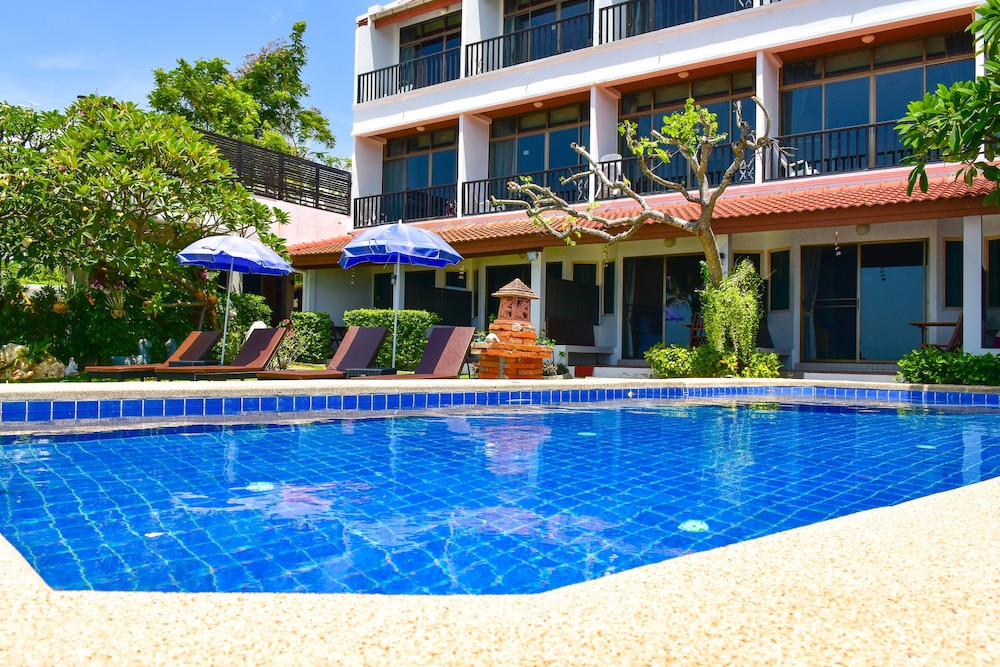 sea memories white sand beach hotel