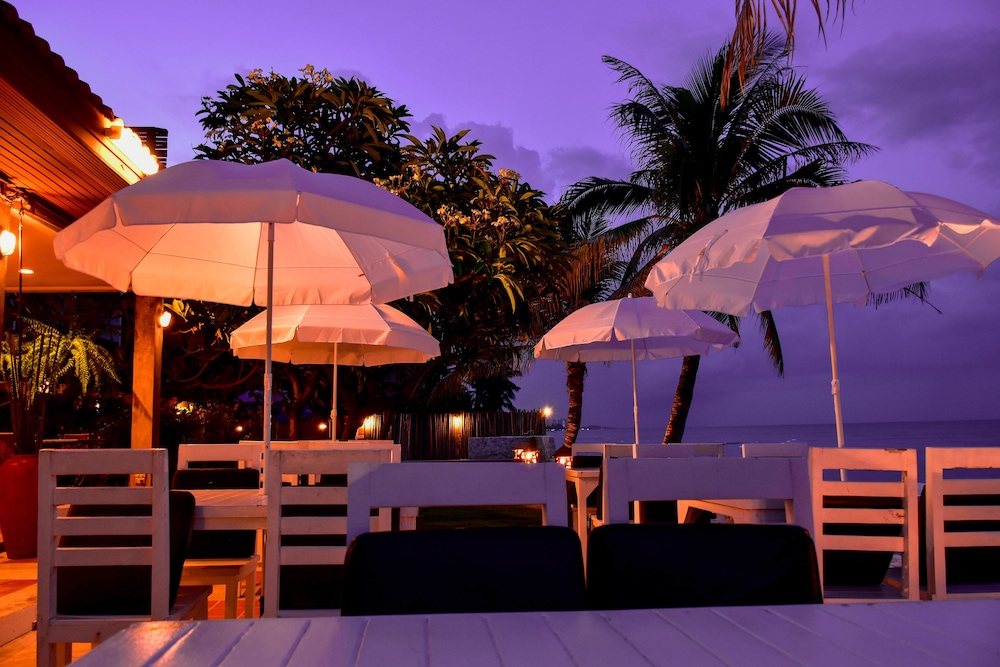 sea memories white sand beach hotel