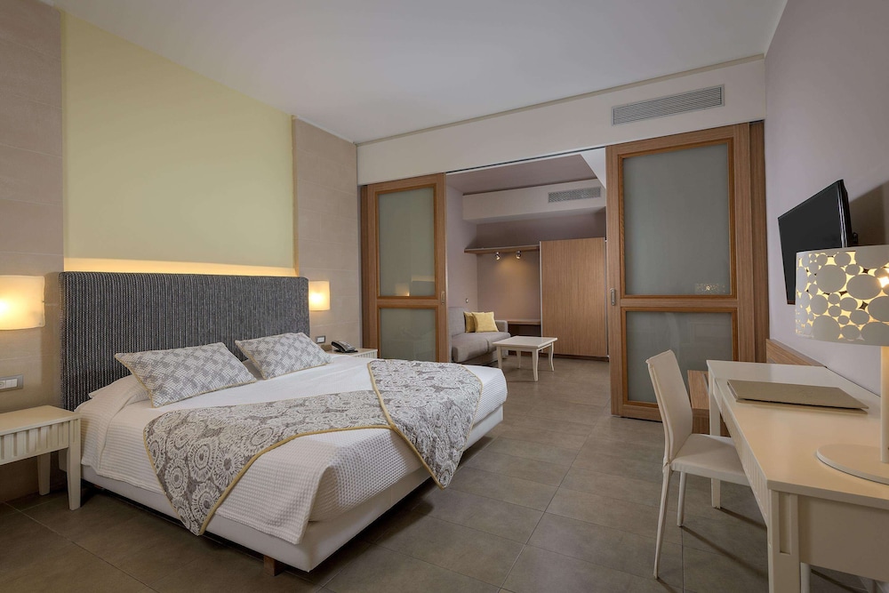 porto angeli beach resort hotel