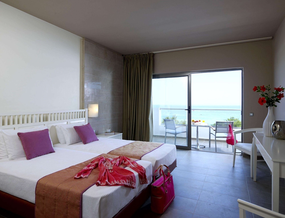 porto angeli beach resort hotel