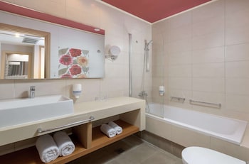 porto angeli beach resort hotel