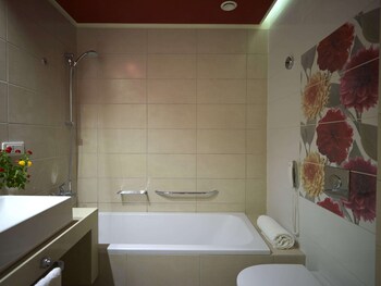 porto angeli beach resort hotel