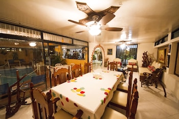 ideal villa hotel