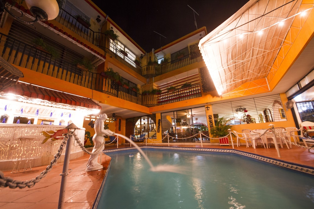 ideal villa hotel