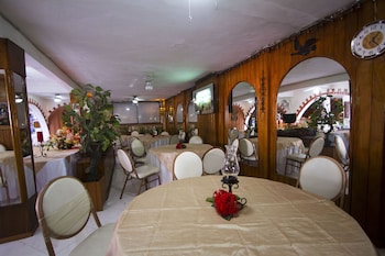 ideal villa hotel