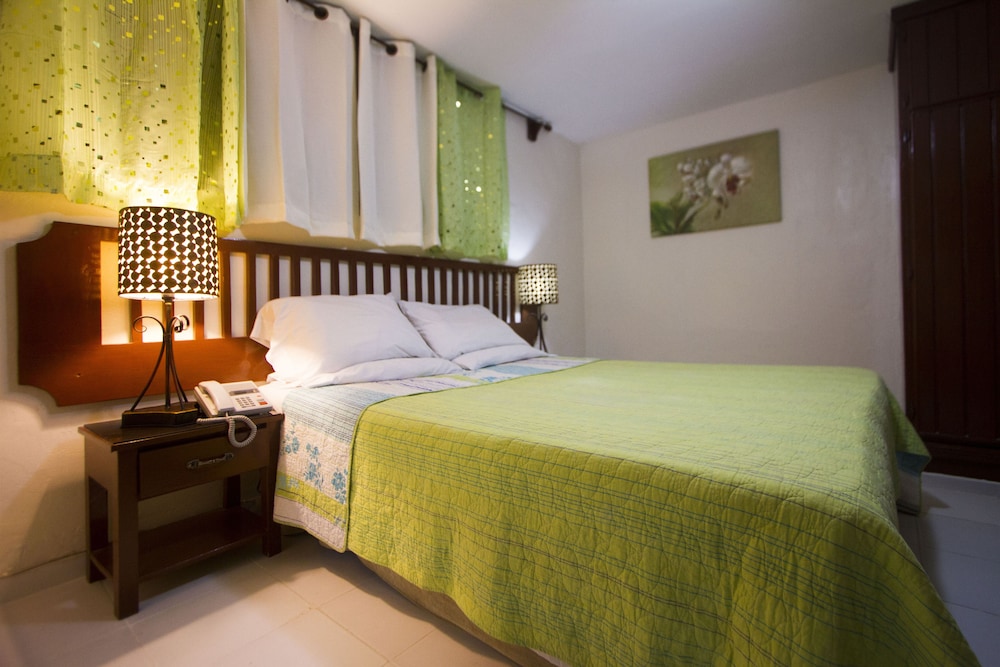 ideal villa hotel